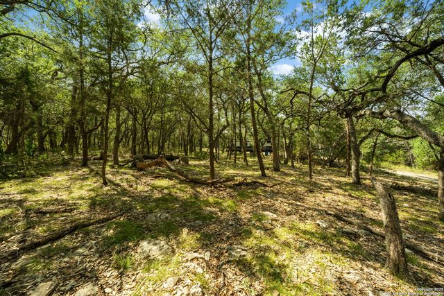 1775 Lost TRL, New Braunfels, TX 78132