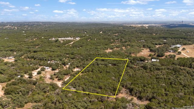 1775 Lost TRL, New Braunfels, TX 78132
