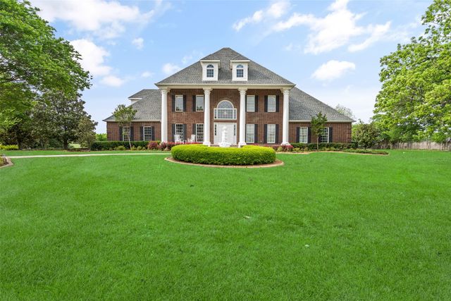 343 E Town East Boulevard, Sunnyvale, TX 75182