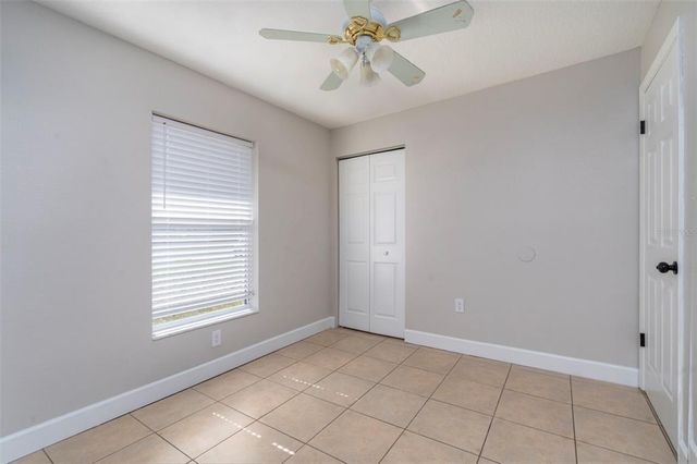1296 CEDAR AVE, Tavares, FL 32778
