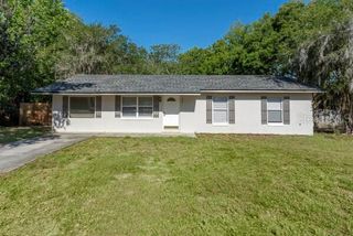 1296 CEDAR AVE, Tavares, FL 32778