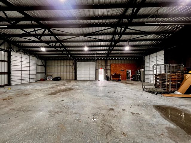 3605 NW Loop 286, Paris, TX 75460