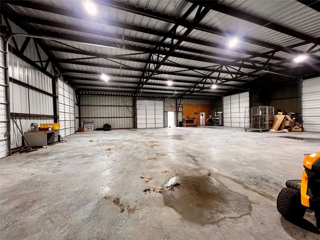 3605 NW Loop 286, Paris, TX 75460