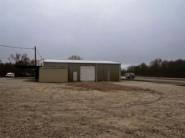 3605 NW Loop 286, Paris, TX 75460