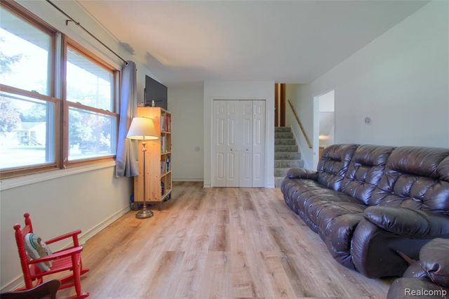 565 N Roessler Street, Monroe, MI 48162