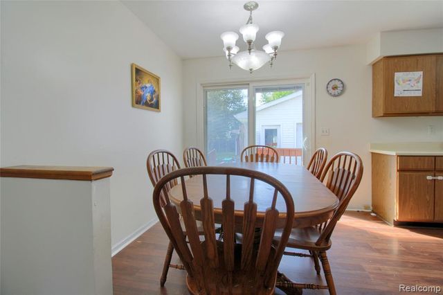 565 N Roessler Street, Monroe, MI 48162