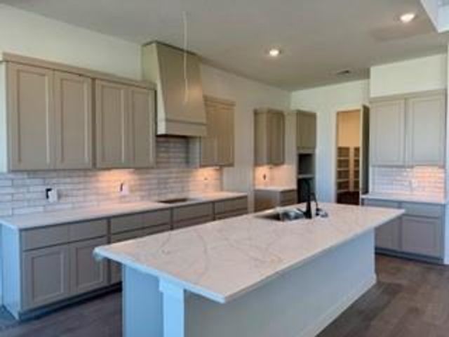 4020 Atago Tree Lane, Pearland, TX 77581