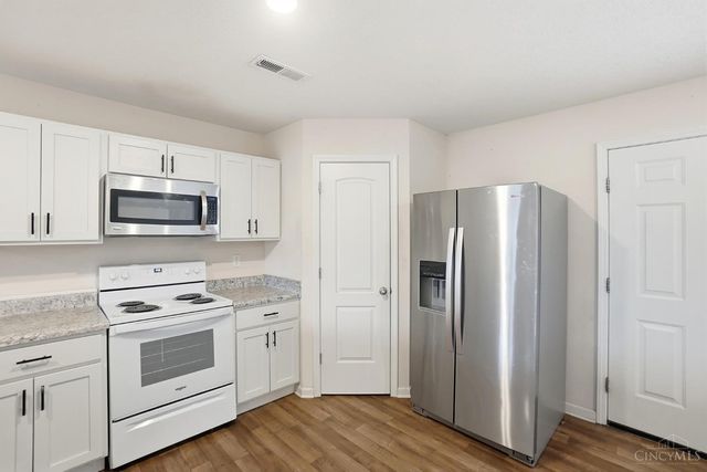 60 Tarragon Way, New Lebanon, OH 45345