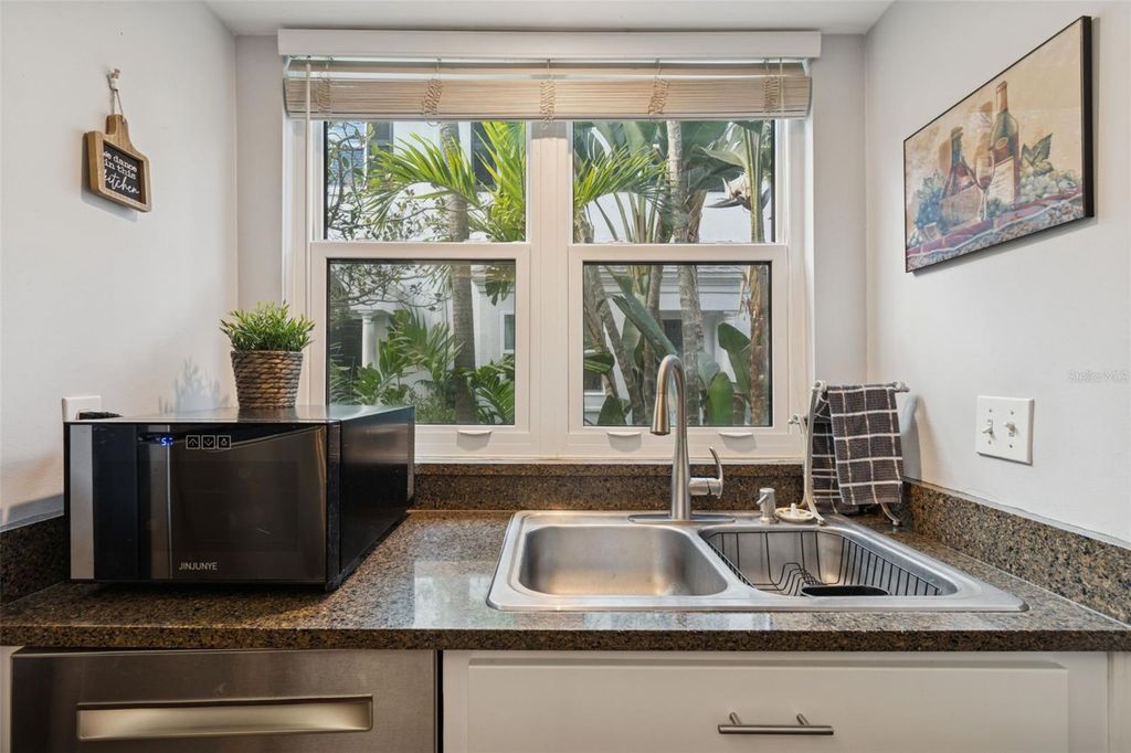 Image 12 of property listing at 1201 W HORATIO STREET F3, Tampa, FL 33606