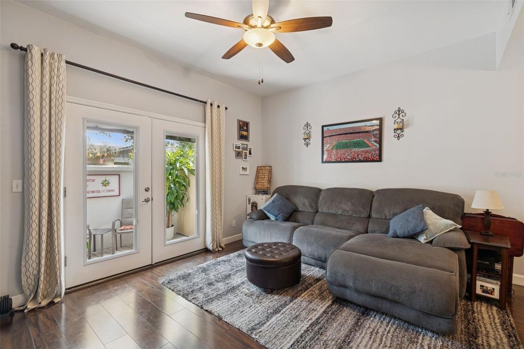 Image 19 of property listing at 1201 W HORATIO STREET F3, Tampa, FL 33606