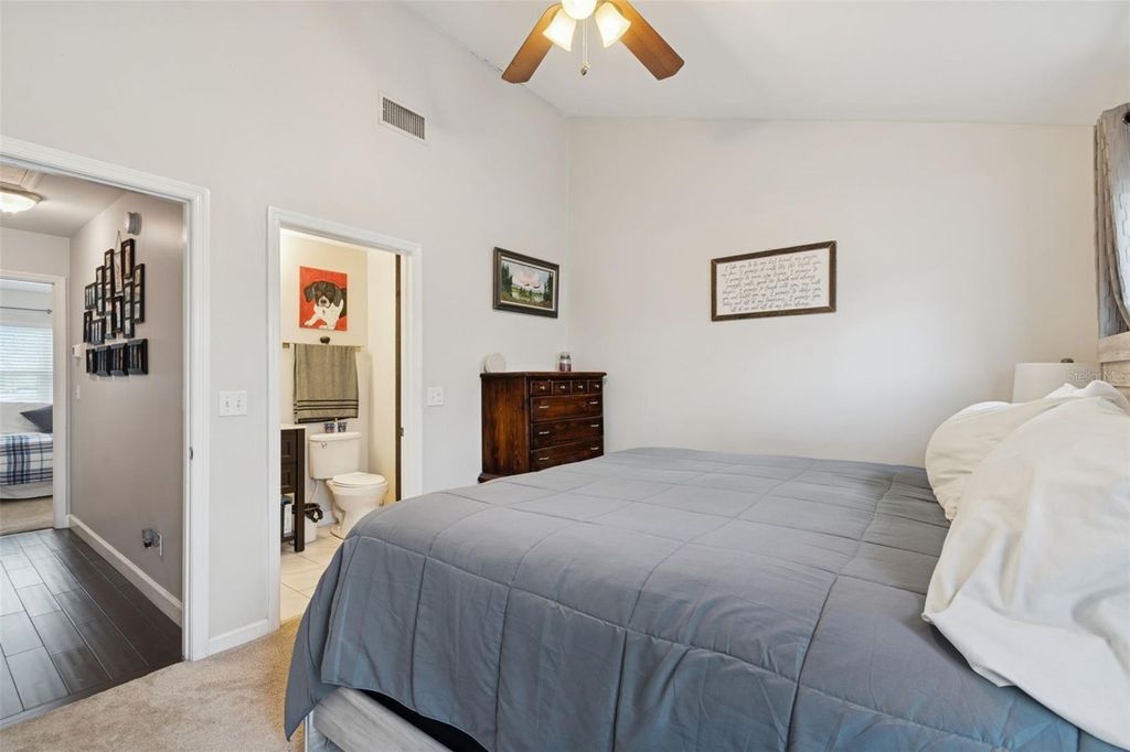 Image 37 of property listing at 1201 W HORATIO STREET F3, Tampa, FL 33606