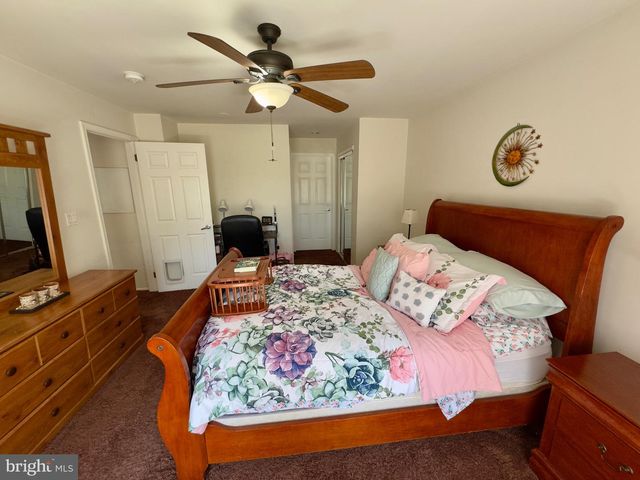 1306 SQUIRREL RD, Marlton, NJ 08053