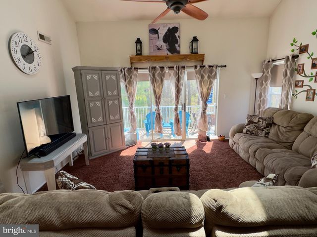 1306 SQUIRREL RD, Marlton, NJ 08053