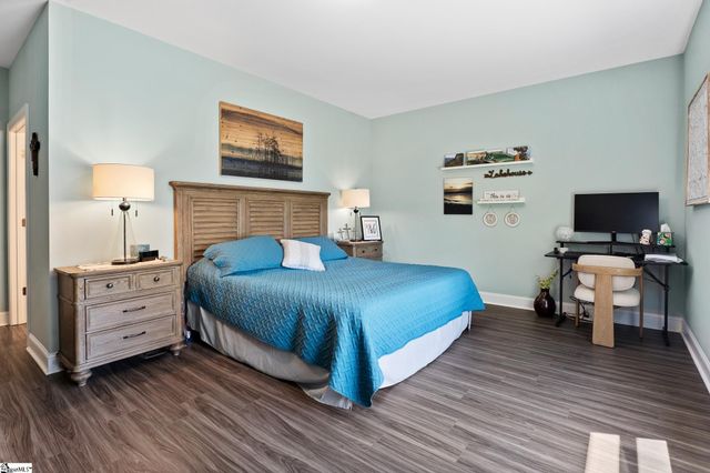 102 Indian Ridge Point, Laurens, SC 29360
