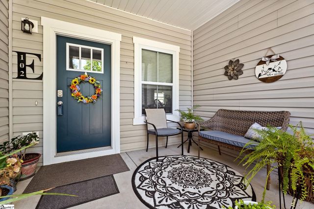 102 Indian Ridge Point, Laurens, SC 29360