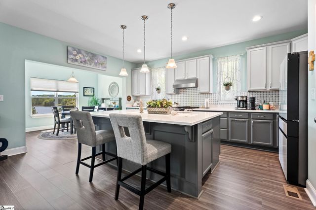 102 Indian Ridge Point, Laurens, SC 29360