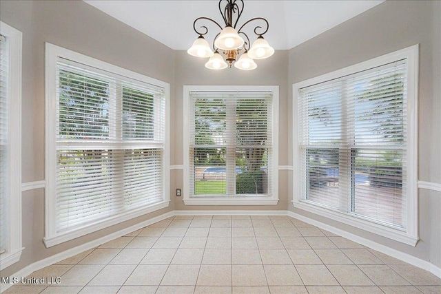 6923 SILVER CLOUD CV, Olive Branch, MS 38654