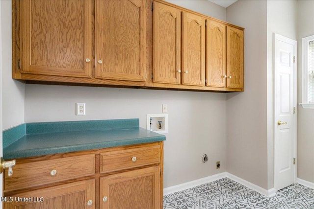 6923 SILVER CLOUD CV, Olive Branch, MS 38654