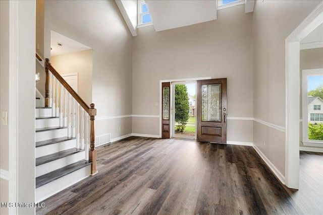 6923 SILVER CLOUD CV, Olive Branch, MS 38654