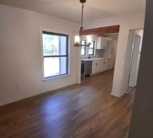 1113 Commerce Drive, Greenville, TX 75401