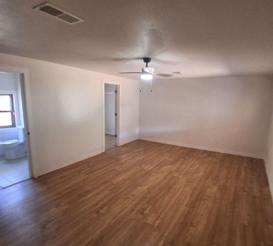 1113 Commerce Drive, Greenville, TX 75401