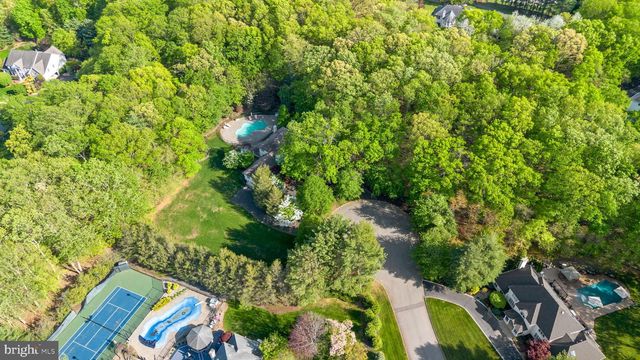 12 COUNTRY CLUB LANE, Marlboro, NJ 07746