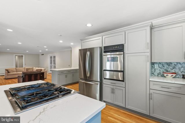 12 COUNTRY CLUB LANE, Marlboro, NJ 07746