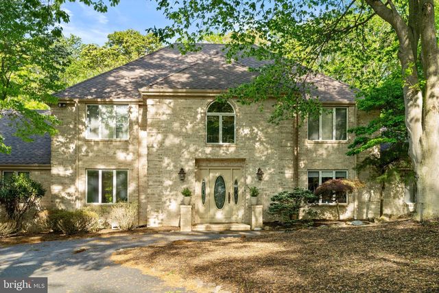 12 COUNTRY CLUB LANE, Marlboro, NJ 07746