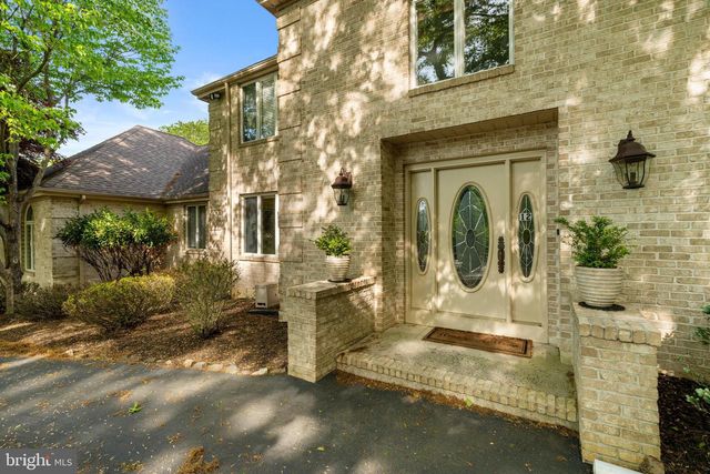 12 COUNTRY CLUB LANE, Marlboro, NJ 07746