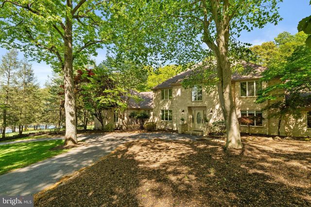 12 COUNTRY CLUB LANE, Marlboro, NJ 07746