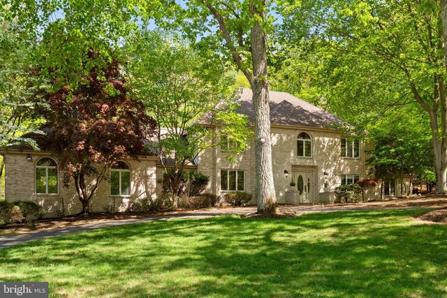 12 COUNTRY CLUB LANE, Marlboro, NJ 07746