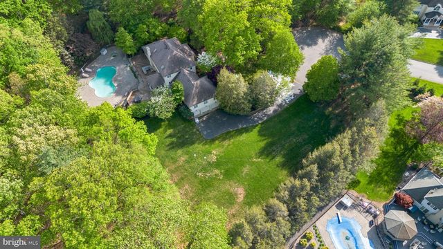 12 COUNTRY CLUB LANE, Marlboro, NJ 07746