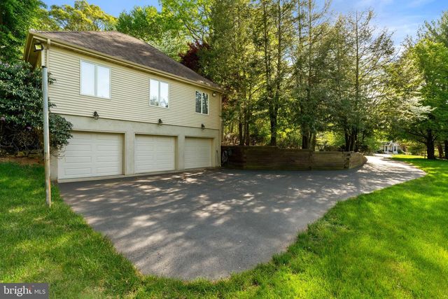 12 COUNTRY CLUB LANE, Marlboro, NJ 07746