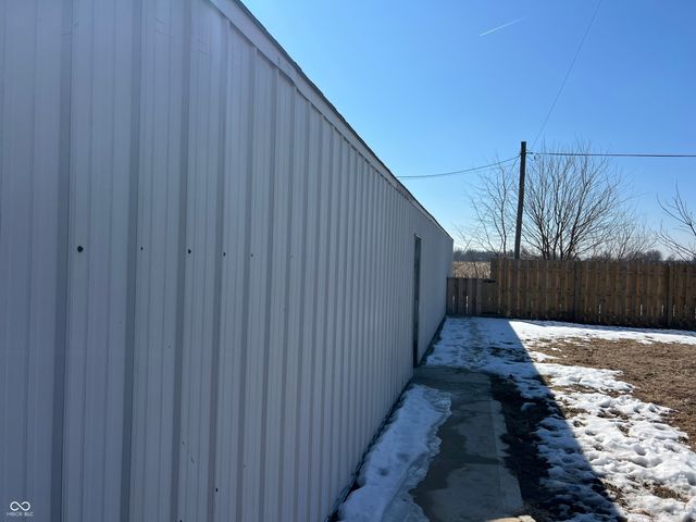 5793 E Us Highway 136, Crawfordsville, IN 47933