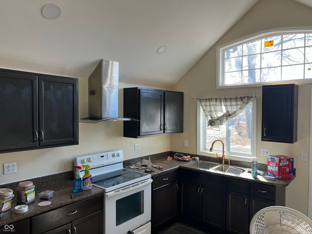 5793 E Us Highway 136, Crawfordsville, IN 47933