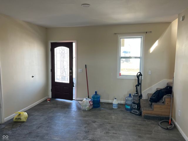 5793 E Us Highway 136, Crawfordsville, IN 47933