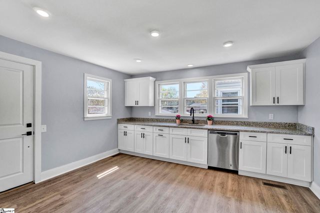 101 Mark Street, Easley, SC 29640