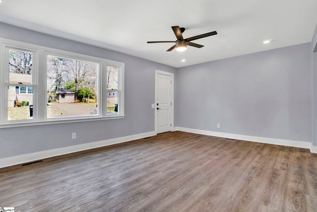 101 Mark Street, Easley, SC 29640