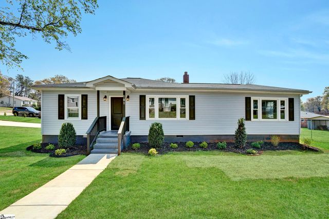 101 Mark Street, Easley, SC 29640