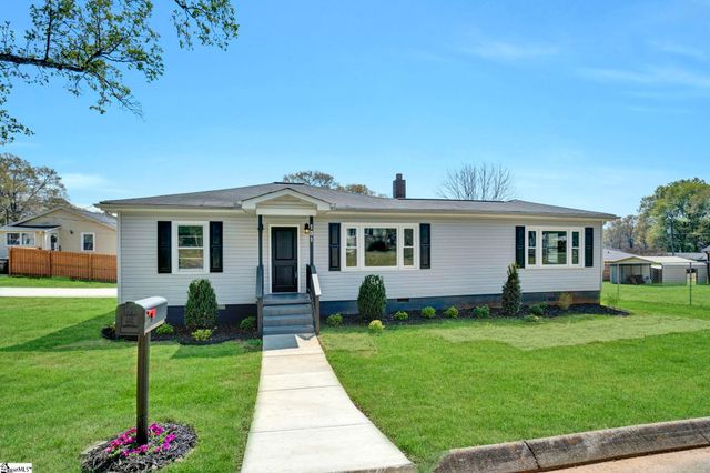 101 Mark Street, Easley, SC 29640