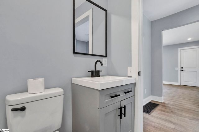 101 Mark Street, Easley, SC 29640