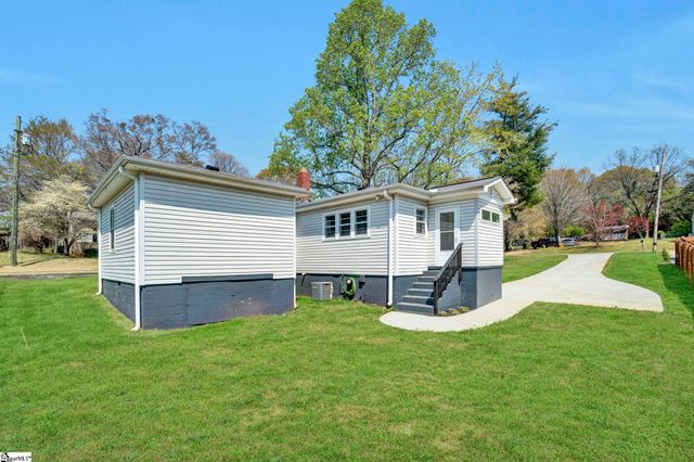 101 Mark Street, Easley, SC 29640