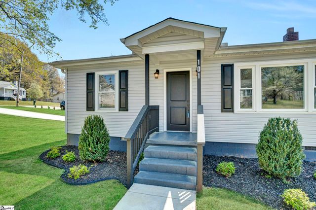 101 Mark Street, Easley, SC 29640