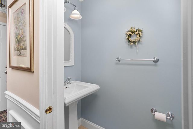 2501 SYLVAN AVE, Hamilton, NJ 08610