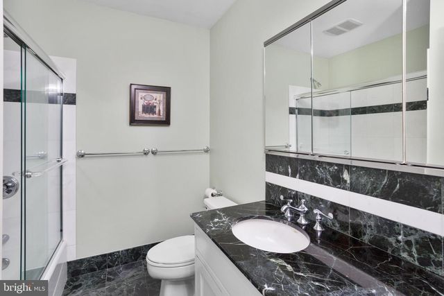 2501 SYLVAN AVE, Hamilton, NJ 08610