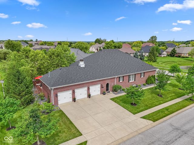 2888 Cromwell Court, Greenwood, IN 46143