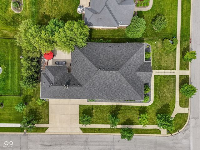 2888 Cromwell Court, Greenwood, IN 46143