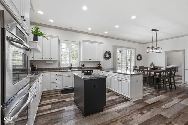 2888 Cromwell Court, Greenwood, IN 46143