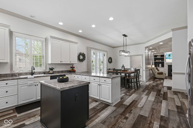 2888 Cromwell Court, Greenwood, IN 46143