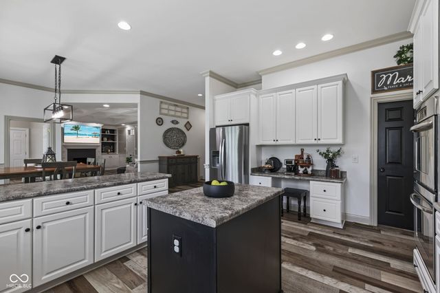 2888 Cromwell Court, Greenwood, IN 46143